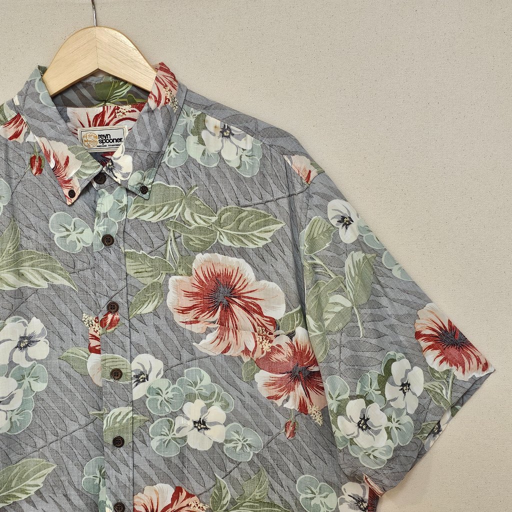 Reyn Spooner Short Sleeve Floral Print Button Down Xl